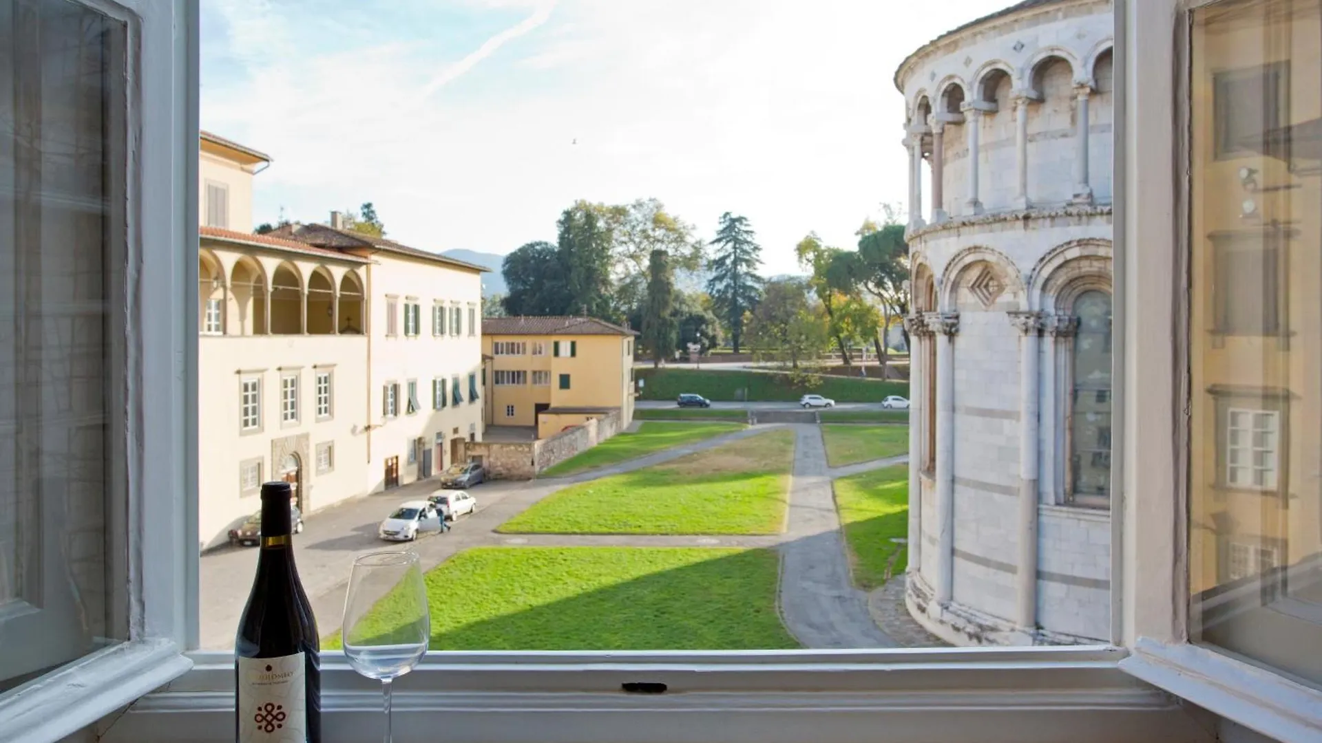 شقة Casa San Martino, Stylish Flat With Stunning Views Of Lucca S Cathedral